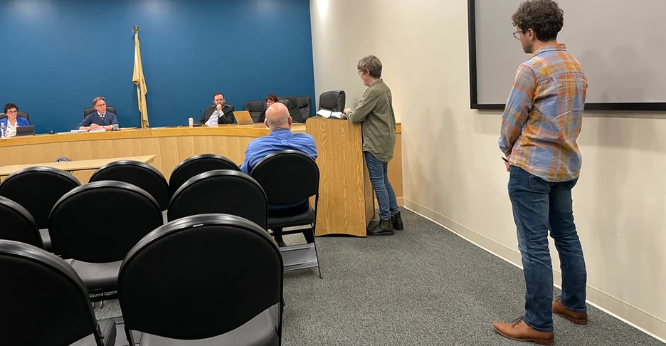 citizens talk with city council at the meeting