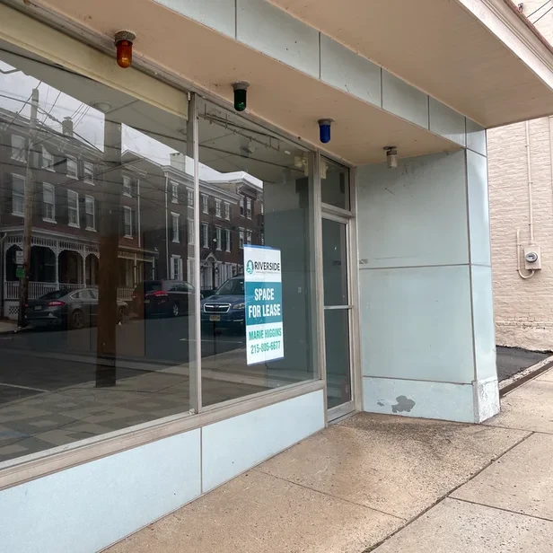 Finkle&rsquo;s Lighting Store former location